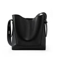 Bolsa Feminina de Ombro em Couro - Modelo casual